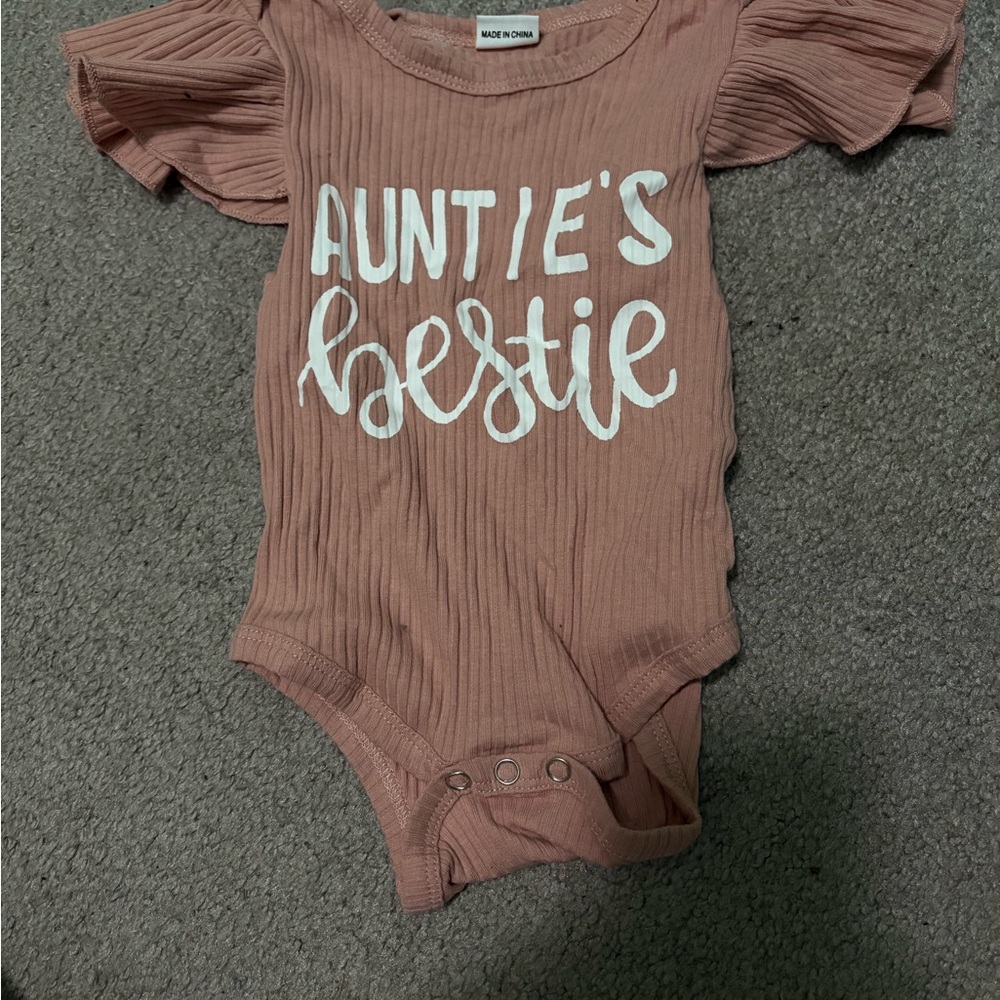 Amazon Ribbed Mauve 'Auntie's Bestie' Bodysuit